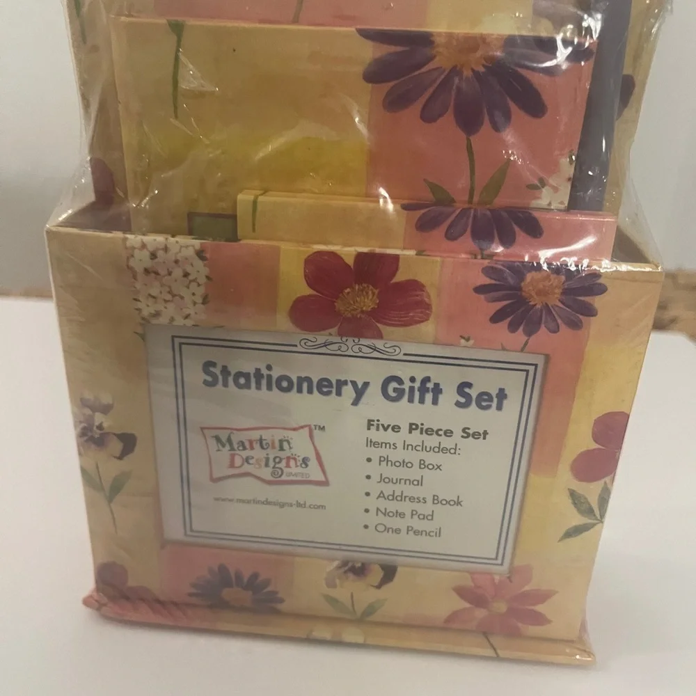 Floral Stationery Gift Set for Teachers New Unused Journal Notes Desk Set